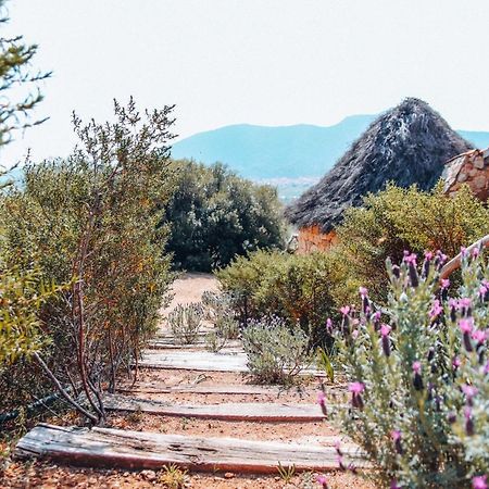 Essenza Sardegna Hotel Torpè Buitenkant foto