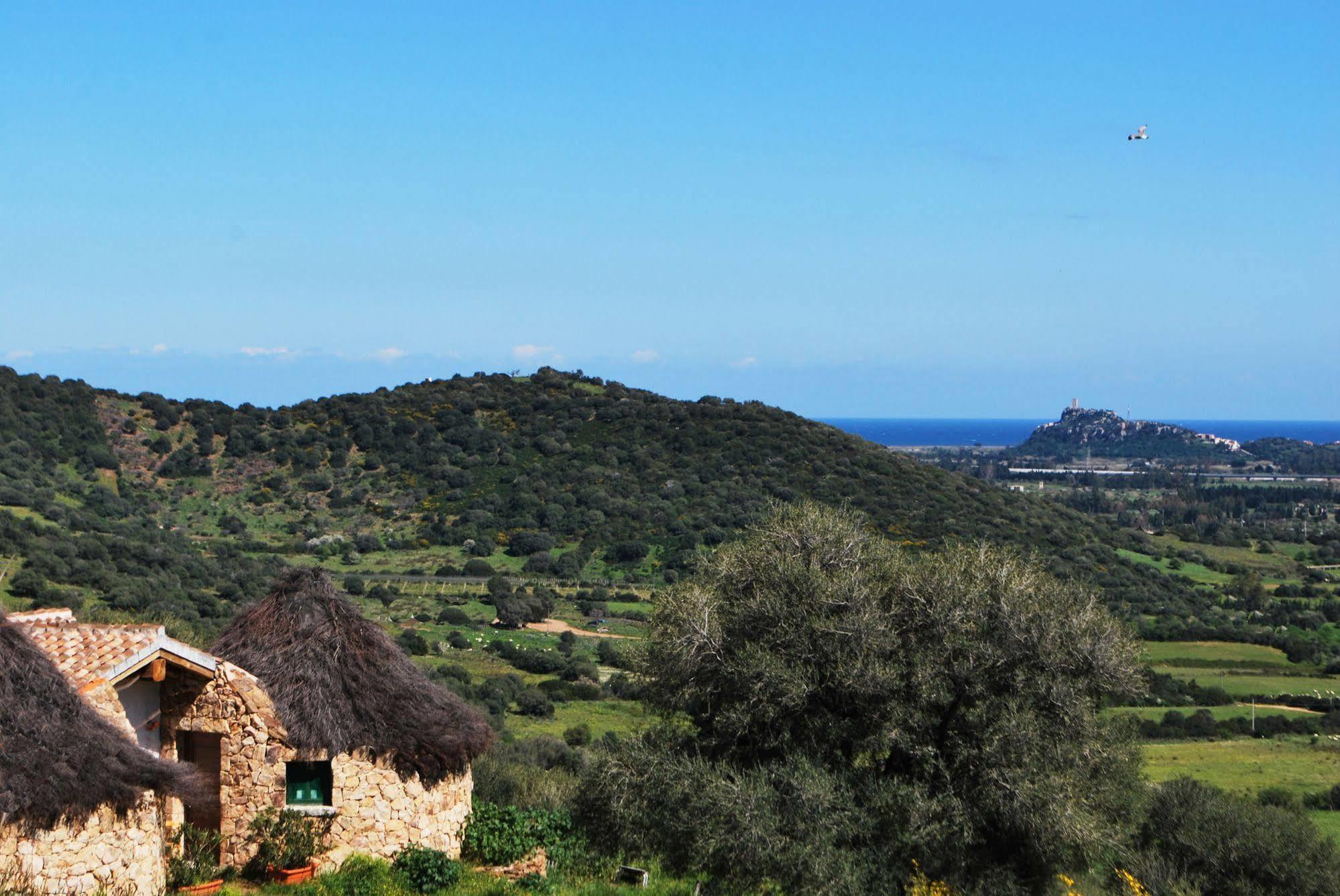 Essenza Sardegna Hotel Torpè Buitenkant foto
