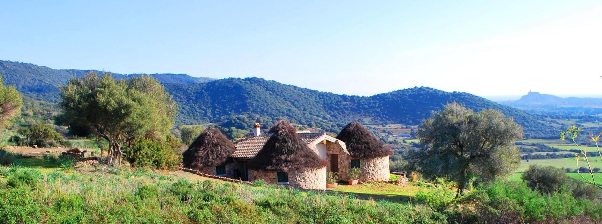 Essenza Sardegna Hotel Torpè Buitenkant foto