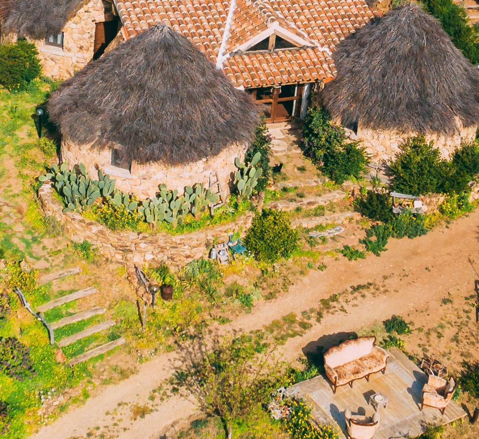 Essenza Sardegna Hotel Torpè Buitenkant foto