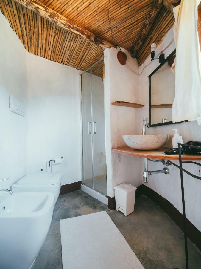 Essenza Sardegna Hotel Torpè Buitenkant foto