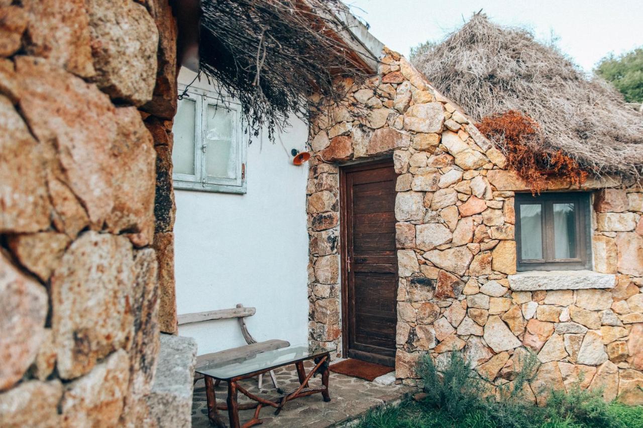 Essenza Sardegna Hotel Torpè Buitenkant foto