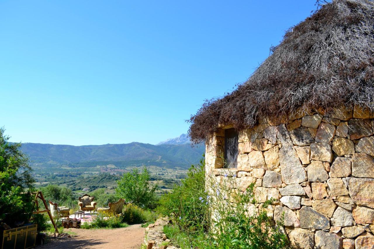 Essenza Sardegna Hotel Torpè Buitenkant foto