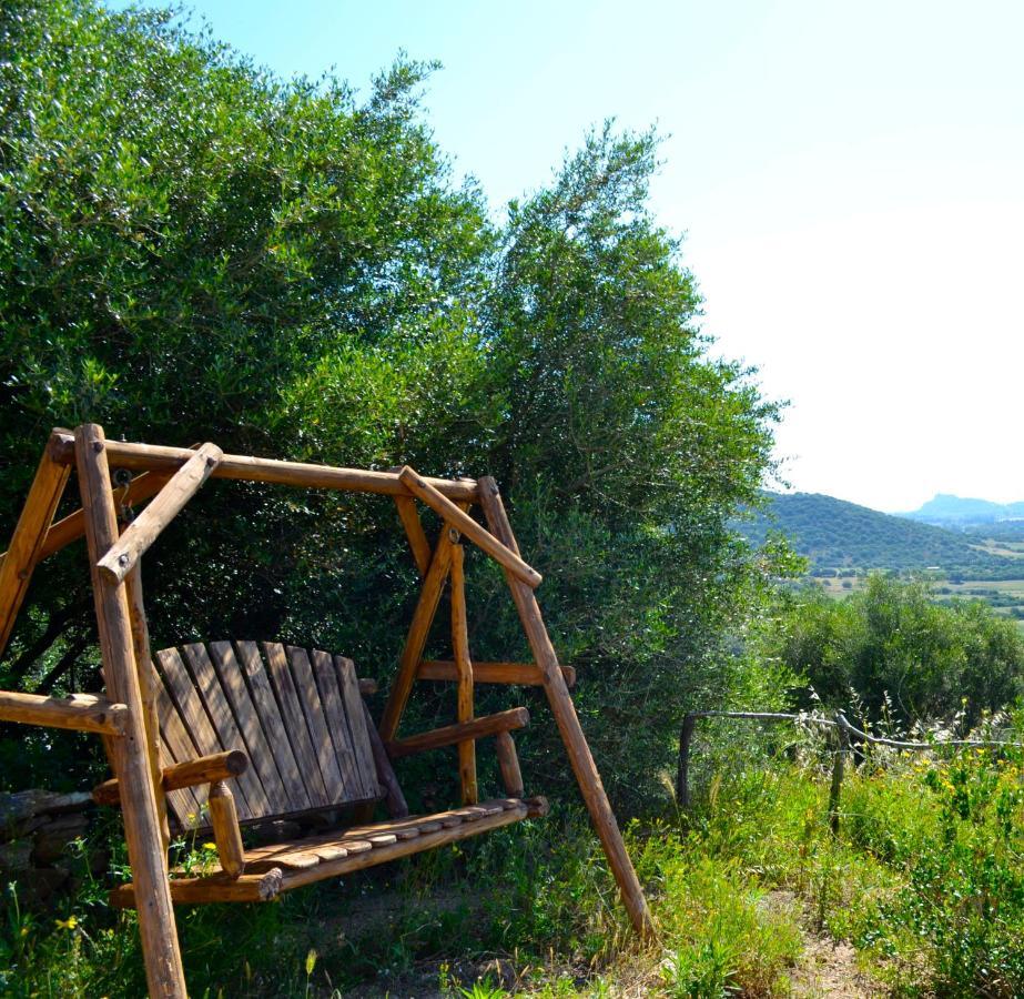 Essenza Sardegna Hotel Torpè Buitenkant foto
